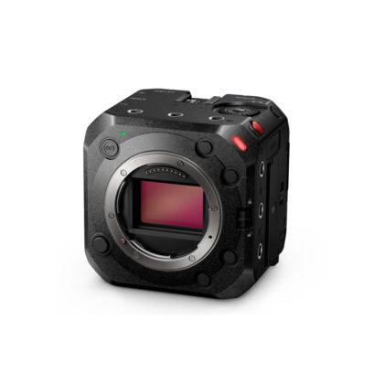 PANASONIC AW-UB50 4k Boxkamera Set (1)